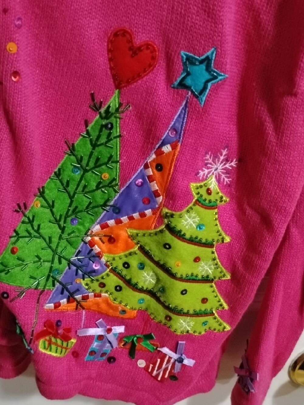 Carly St. Claire Bright Pink V-Neck Sequin Christmas Tree Sweater - Picture 4 of 9
